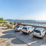 Kuca Ivana Vikendica