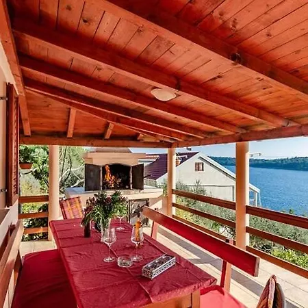 Kuca Ivana Дом отдыха *