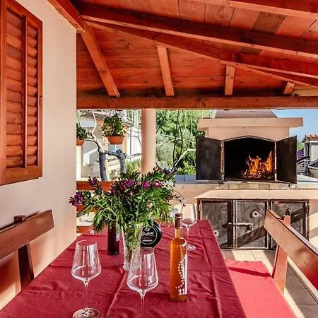 Kuca Ivana Holiday home