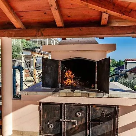 Kuca Ivana Прижба